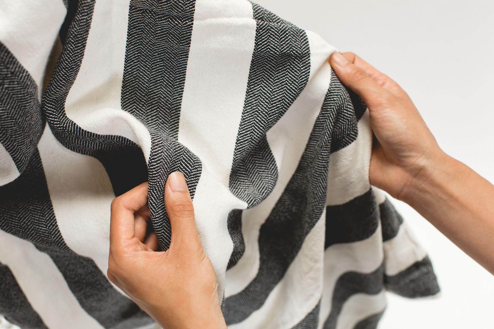 BOLD STRIPED PREMIUM TURKISH TOWEL in color made of 100% Turkish cotton by buldano in Turkey