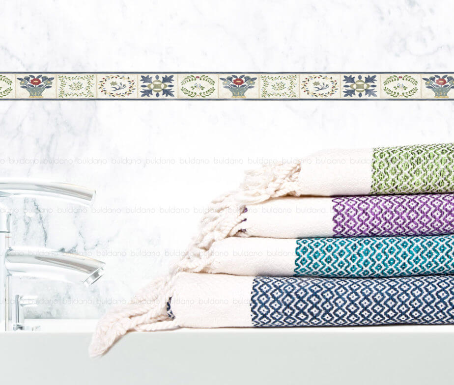 DIAMOND PREMIUM PESHTEMAL in color made of 100% Turkish cotton by buldano in Turkey