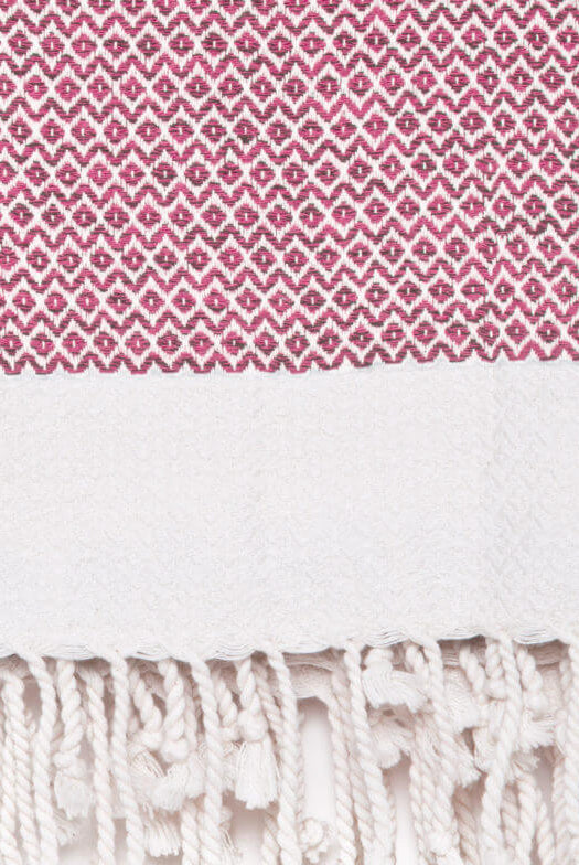 DIAMOND PREMIUM PESHTEMAL in Fuchia color made of 100% Turkish cotton by buldano in Turkey