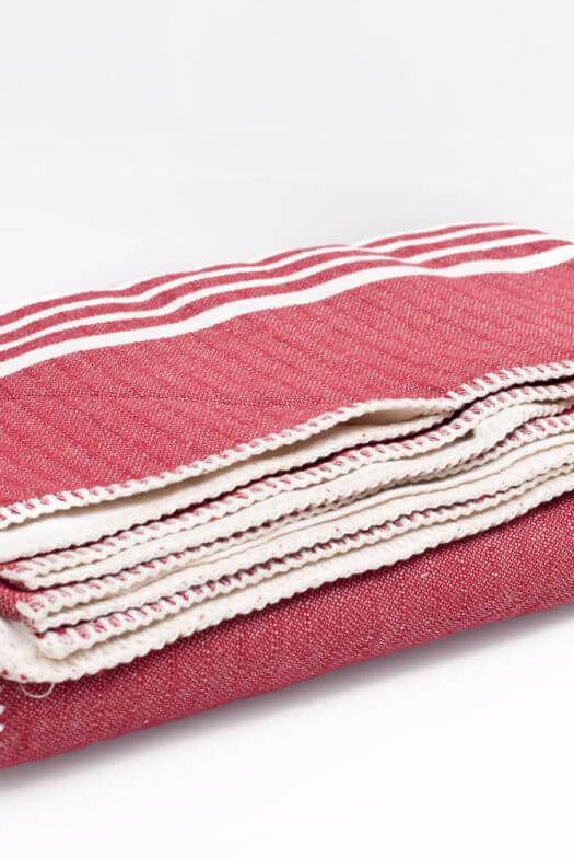FARMHOUSE DOUBLE SIDED THROW in Burgundy color made of 100% Turkish cotton Throw by buldano in Turkey