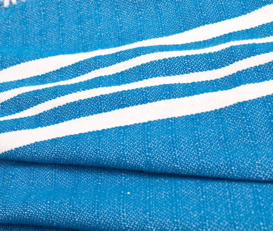 FARMHOUSE DOUBLE SIDED THROW in color made of 100% Turkish cotton Throw by buldano in Turkey