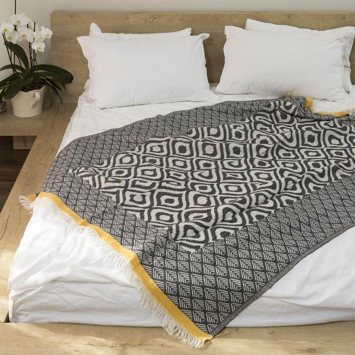 Jacquard Weave Super Soft Blanket in color made of 100% Turkish cotton Throw by buldano in Turkey